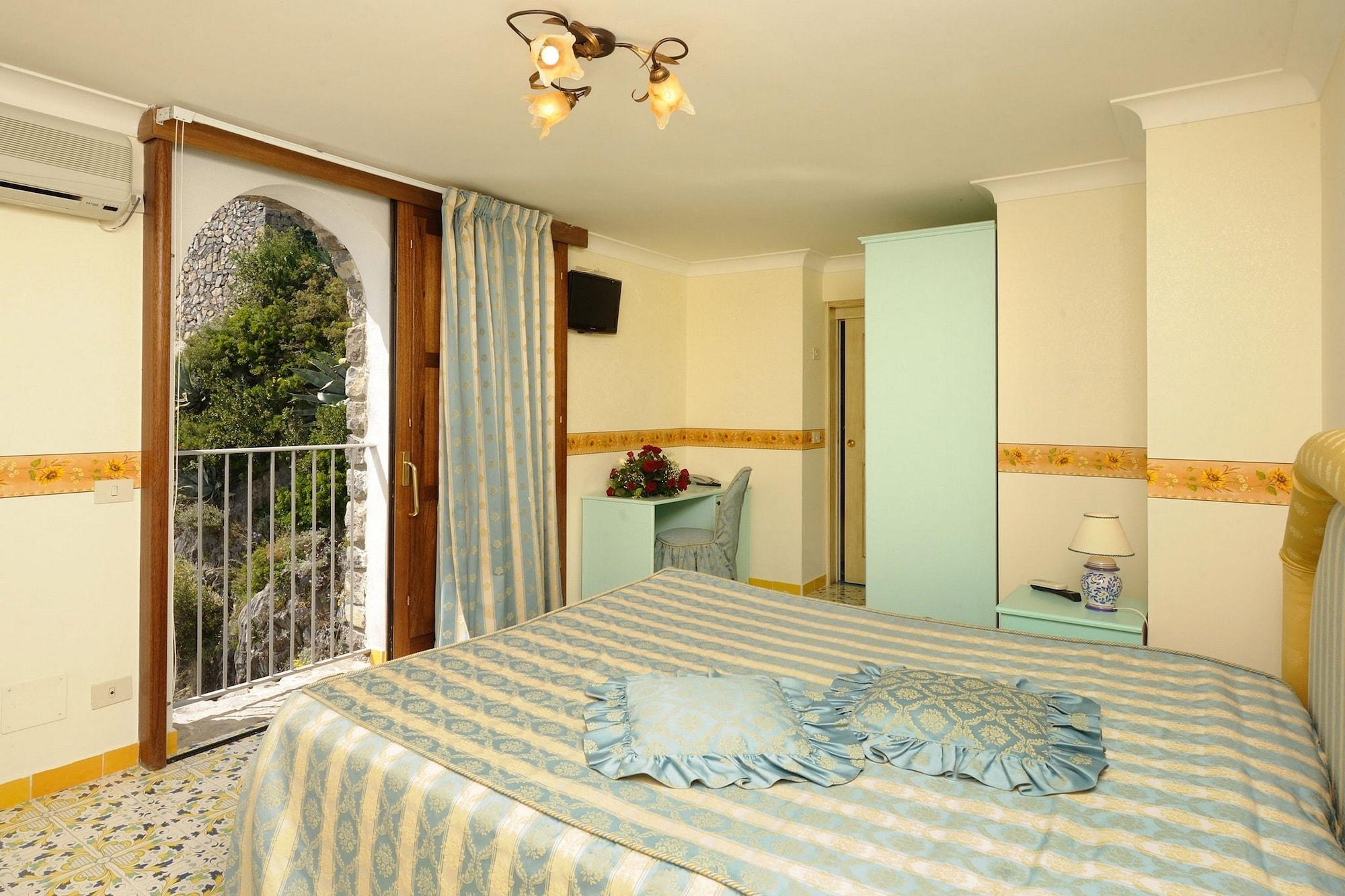 La Locanda Del Fiordo Furore Exterior photo
